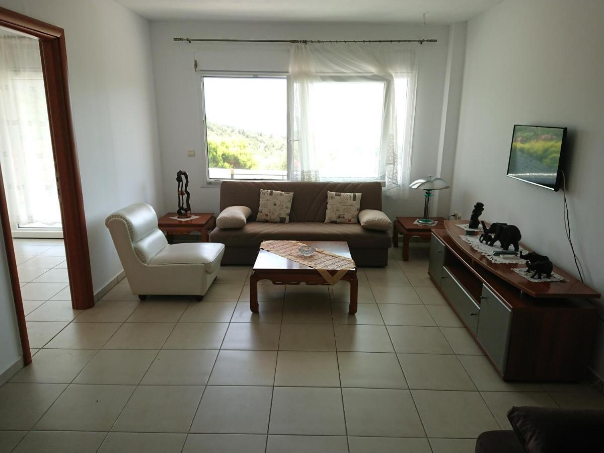 Apartment Ithakis Nea Iraklitsa Екстериор снимка